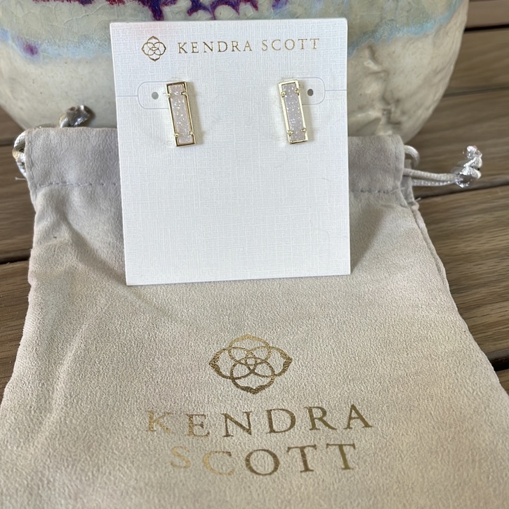 Kendra Scott Stud Earrings - image 2